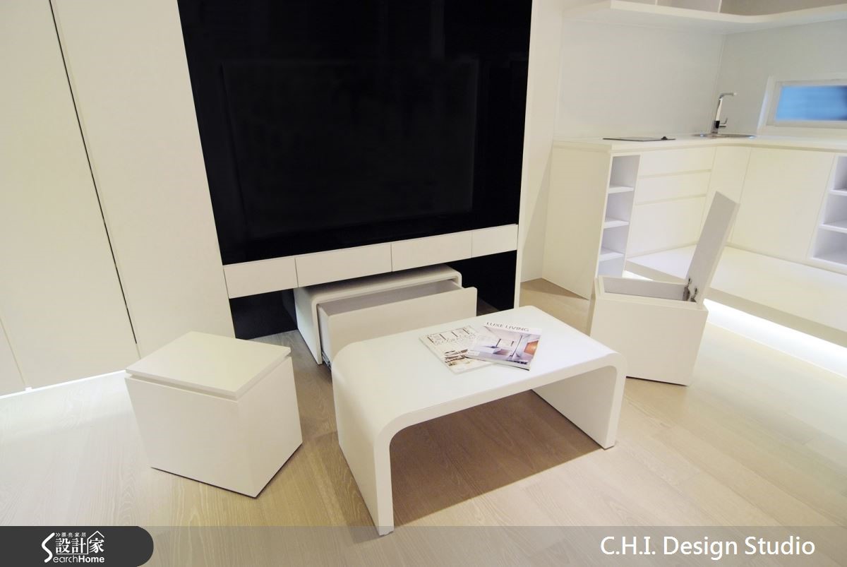 在都市買屋寸土寸金,許多人會選擇藉由房子的挑高優勢